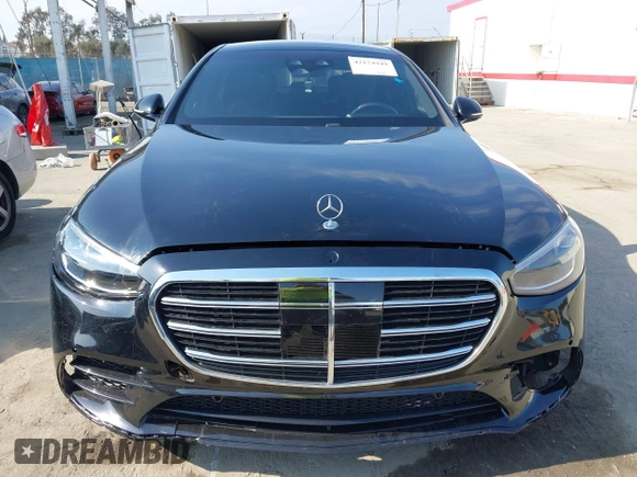2022 Mercedes-Benz S 580 with VIN W1K6G7GB1NA121987, listed as a IAAI auction lot 42174949 with 90,708 mi miles and . Bid and sale history available at carsss.com. Image 12.