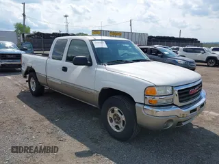 2003 GMC Sierra 1500 SLE z VIN 2GTEK19TX31166361, wystawiony jako IAAI lot #42567055 z przebiegiem 150 985 mil mil oraz . Historia ofert i sprzedaży dostępna na DreamBid. Obrazek 1.
