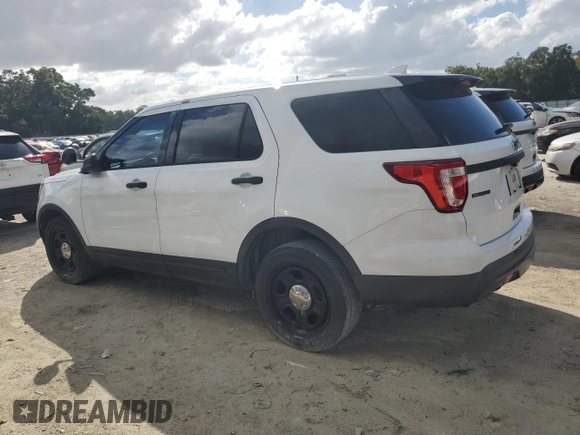 2016 Ford Utility Police Interceptor with VIN 1FM5K8AR8GGB96813, listed as a Copart auction lot 75192584 with 120,092 mi miles and Non Repairable. Bid and sale history available at carsss.com. Image 2.