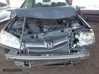 2005 Honda Civic Sdn VP with VIN 1HGES16315L005111, listed as a IAAI auction lot 42000293 with 110,373 mi miles. Bid and sale history available at carsss.com. Image 10.
