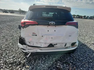 2016 Toyota RAV4 SE z VIN JTMNFREVXGD080908, wystawiony jako Copart lot #60791155 z przebiegiem 87 368 mil mil oraz Szkoda całkowita • Salvage title. Historia ofert i sprzedaży dostępna na DreamBid. Obrazek 6.