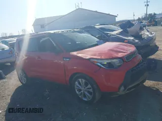2014 Kia Soul + with VIN KNDJP3A57E7738520, listed as a IAAI auction lot 41761602 with 91,138 mi miles. Bid and sale history available at carsss.com. Image 1.