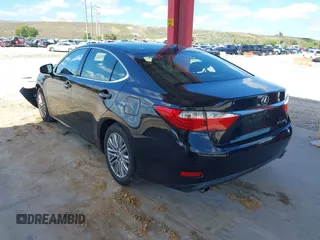 2014 Lexus ES 330 z VIN JTHBK1GG7E2089278, wystawiony jako IAAI lot #42268786 z przebiegiem 131 621 mil mil oraz . Historia ofert i sprzedaży dostępna na DreamBid. Obrazek 3.