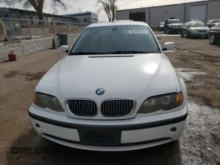 2005 BMW 3 Series 325i with VIN WBAEV33445KX10454, listed as a Copart auction lot 82350104 with 135,167 mi miles and Non repairable. Bid and sale history available at DreamBid. Image 5.
