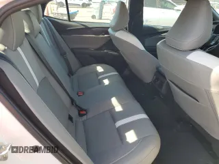 2025 Toyota Camry LE z VIN 4T1DAACK6SU062124, wystawiony jako Copart lot #54156185 z przebiegiem 16 210 mil mil oraz Szkoda całkowita • Salvage title. Historia ofert i sprzedaży dostępna na DreamBid. Obrazek 10.