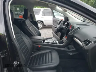 2024 Ford Edge SEL z VIN 2FMPK4J94RBA98194, wystawiony jako IAAI lot #42320671 z przebiegiem 41 616 mil mil oraz . Historia ofert i sprzedaży dostępna na DreamBid. Obrazek 5.