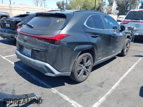 2021 Lexus UX 250h z VIN JTHP9JBH2M2048461, wystawiony jako IAAI lot #42017871 z przebiegiem 56 537 mil mil oraz . Historia ofert i sprzedaży dostępna na DreamBid. Obrazek 4.