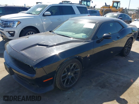 2016 Dodge Challenger R/T Scat Pack z VIN 2C3CDZFJ7GH217691, wystawiony jako IAAI lot #42228253 z przebiegiem 120 226 mil mil oraz . Historia ofert i sprzedaży dostępna na DreamBid. Obrazek 2.