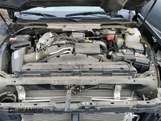 2020 Chevrolet Silverado 3500HD LTZ z VIN 1GC4YUEY9LF320967, wystawiony jako Copart lot #57058625 z przebiegiem 29 674 mil mil oraz Szkody całkowita. Historia ofert i sprzedaży dostępna na DreamBid. Obrazek 11.