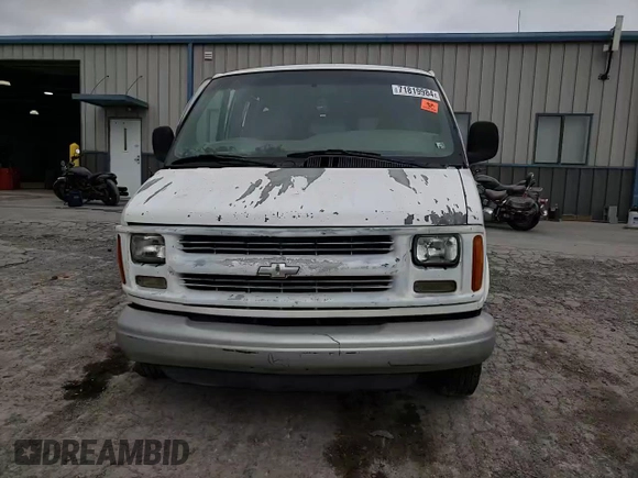 1997 Chevrolet Express z VIN 1GAGG25R9V1107376, wystawiony jako Copart lot #71819984 z przebiegiem 178 408 mil mil oraz Szkody całkowita. Historia ofert i sprzedaży dostępna na DreamBid. Obrazek 12.