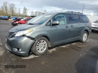 2014 Toyota Sienna XLE z VIN 5TDYK3DC4ES494273, wystawiony jako Copart lot #51493365 z przebiegiem 86 360 mil mil oraz Szkoda całkowita • Salvage title. Historia ofert i sprzedaży dostępna na DreamBid. Obrazek 1.