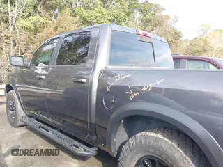 2017 Ram 1500 Rebel z VIN 1C6RR7YT0HS784756, wystawiony jako IAAI lot #41543549 z przebiegiem 146 727 mil mil oraz . Historia ofert i sprzedaży dostępna na DreamBid. Obrazek 14.