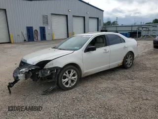 2010 Mercury Milan Premier z VIN 3MEHM0JG5AR602590, wystawiony jako Copart lot #61088335 z przebiegiem Nie podano mil oraz Szkoda całkowita • Salvage title. Historia ofert i sprzedaży dostępna na DreamBid. Obrazek 1.