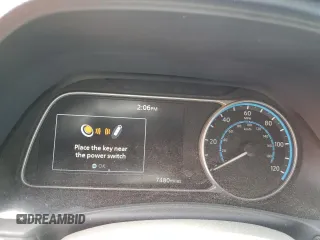 2025 Nissan LEAF S z VIN 1N4AZ1BV8SC558033, wystawiony jako Copart lot #58231445 z przebiegiem 7 480 mil mil oraz Czysty tytuł • Clean title. Historia ofert i sprzedaży dostępna na DreamBid. Obrazek 9.