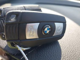 2008 BMW 3 Series 328i with VIN WBAWL13568PX22054, listed as a IAAI auction lot 42572301 with 110,998 mi miles and . Bid and sale history available at DreamBid. Image 11.