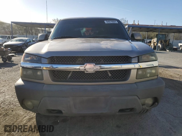 2002 Chevrolet Avalanche z VIN 3GNEC13T62G249465, wystawiony jako Copart lot #84878094 z przebiegiem 209 864 mil mil oraz Czysty tytuł • Clean title. Historia ofert i sprzedaży dostępna na DreamBid. Obrazek 5.