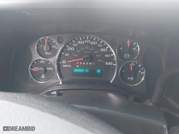 2012 Chevrolet Express Passenger 1LT with VIN 1GAZG1FG2C1158103, listed as a IAAI auction lot 40811071 with 264,063 mi miles. Bid and sale history available at carsss.com. Image 7.