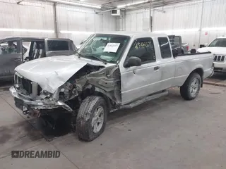 2005 Ford Ranger XL with VIN 1FTZR15E85PA45404, listed as a IAAI auction lot 41542137 with 1 mi miles. Bid and sale history available at carsss.com. Image 2.