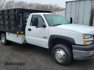 2007 Chevrolet Silverado 1500 with VIN 1GBJC34D67E167779, listed as a Copart auction lot 55501975 with 166,218 mi miles and Clean Title. Bid and sale history available at DreamBid. Image 1.