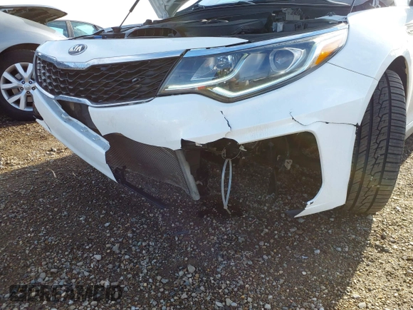 2019 Kia Optima LX with VIN 5XXGT4L31KG334865, listed as a IAAI auction lot 41044256 with 54,717 mi miles. Bid and sale history available at carsss.com. Image 6.