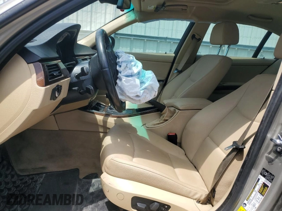 2009 BMW 3 Series 328i xDrive с VIN WBAPK73599A452946, выставлен на аукционе Copart как лот 60705375 с пробегом 179 321 миль миль и Списание • Salvage title. История ставок и продаж доступна на DreamBid. Изображение 7.