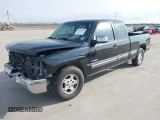 2001 Chevrolet Silverado 1500 LS with VIN 2GCEC19T311390663, listed as a IAAI auction lot 41557167 with 248,447 mi miles. Bid and sale history available at carsss.com. Image 2.