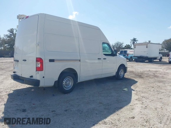2020 Nissan NV Cargo SV z VIN 1N6BF0LY8LN803023, wystawiony jako IAAI lot #41555879 z przebiegiem 54 421 mil mil oraz . Historia ofert i sprzedaży dostępna na DreamBid. Obrazek 4.
