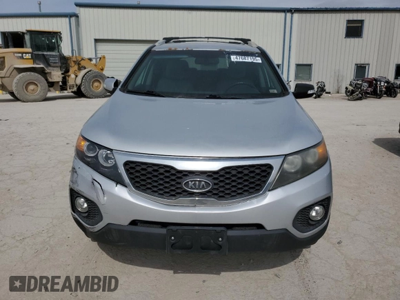 2013 Kia Sorento LX with VIN 5XYKT4A22DG332352, listed as a Copart auction lot 47687195 with 0 mi miles and Clean Title. Bid and sale history available at carsss.com. Image 5.