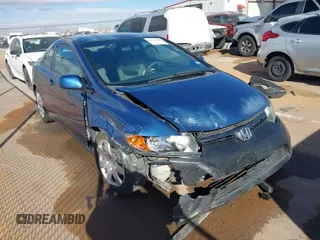 2007 Honda Civic Cpe LX with VIN 2HGFG12627H585717, listed as a IAAI auction lot 41775968 with 117,438 mi miles. Bid and sale history available at carsss.com. Image 1.
