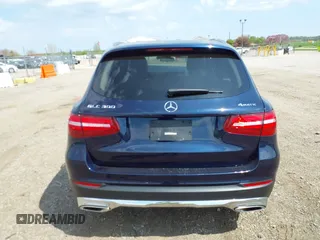 2019 Mercedes-Benz GLC 300 z VIN WDC0G4KB5KF626915, wystawiony jako IAAI lot #42100847 z przebiegiem 22 440 mil mil oraz . Historia ofert i sprzedaży dostępna na DreamBid. Obrazek 16.