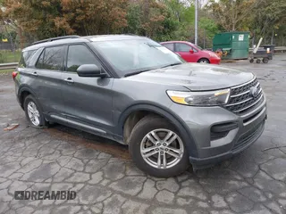 2022 Ford Explorer XLT z VIN 1FMSK7DH5NGB75883, wystawiony jako IAAI lot #41956168 z przebiegiem 62 927 mil mil oraz . Historia ofert i sprzedaży dostępna na DreamBid. Obrazek 1.