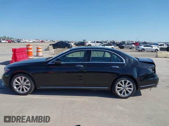 2018 Mercedes-Benz E 300 with VIN WDDZF4JB2JA351345, listed as a IAAI auction lot 41974757 with 53,948 mi miles and . Bid and sale history available at DreamBid. Image 15.