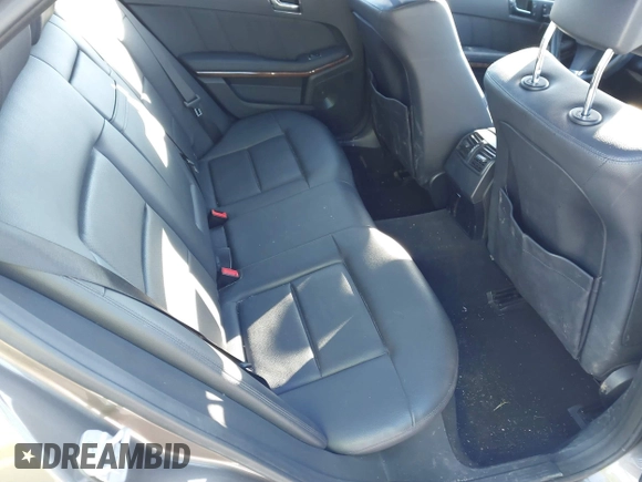 2011 Mercedes-Benz E-Class E 350 Luxury with VIN WDDHF8HB3BA348741, listed as a IAAI auction lot 41424618 with 117,306 mi miles. Bid and sale history available at carsss.com. Image 8.