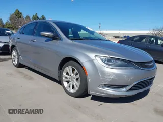 2015 Chrysler 200 Limited z VIN 1C3CCCAB4FN531305, wystawiony jako IAAI lot #41753954 z przebiegiem 162 913 mil mil oraz . Historia ofert i sprzedaży dostępna na DreamBid. Obrazek 1.