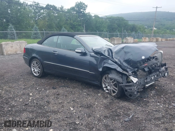 2009 Mercedes-Benz CLK 350 with VIN WDBTK56F79T101806, listed as a IAAI auction lot 42531146 with 188,960 mi miles and . Bid and sale history available at DreamBid. Image 1.