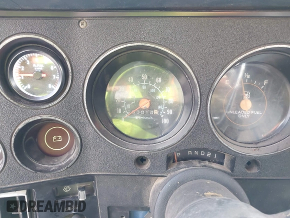 1981 Chevrolet Suburban z VIN 1G8EK16L5BF127764, wystawiony jako IAAI lot #42062572 z przebiegiem 83 014 mil mil oraz . Historia ofert i sprzedaży dostępna na DreamBid. Obrazek 7.