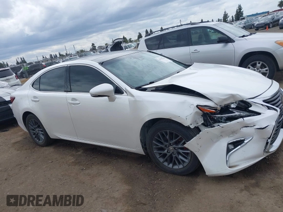 2018 Lexus ES with VIN 58ABK1GG6JU112716, listed as a IAAI auction lot 41915706 with 59,793 mi miles. Bid and sale history available at carsss.com. Image 13.
