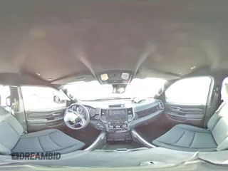 2025 Ram 1500 Big Horn z VIN 1C6SRFFP7SN564845, wystawiony jako Copart lot #47584565 z przebiegiem 2 726 mil mil oraz Szkoda całkowita • Salvage title. Historia ofert i sprzedaży dostępna na DreamBid. Obrazek 13.