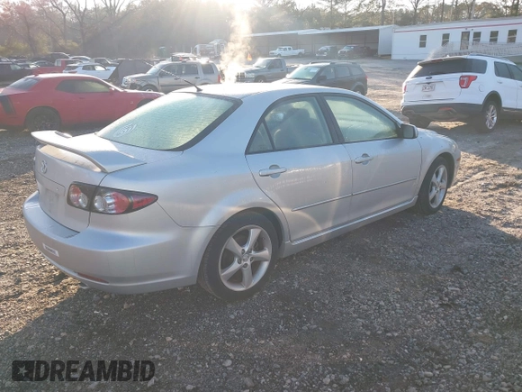 2008 Mazda 6 i Sport VE with VIN 1YVHP80C685M22712, listed as a IAAI auction lot 41778032 with 186,415 mi miles. Bid and sale history available at carsss.com. Image 4.