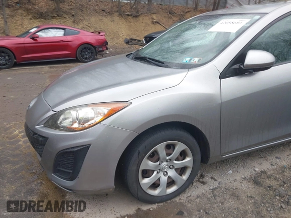 2011 Mazda Mazda3 i Sport with VIN JM1BL1UG0B1401901, listed as a IAAI auction lot 42058681 with 147,060 mi miles. Bid and sale history available at carsss.com. Image 14.