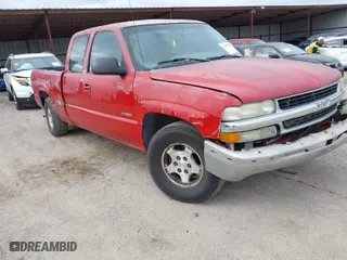 2002 Chevrolet Silverado 1500 LS with VIN 2GCEC19W421193142, listed as a IAAI auction lot 41209622 with 227,107 mi miles. Bid and sale history available at carsss.com. Image 1.
