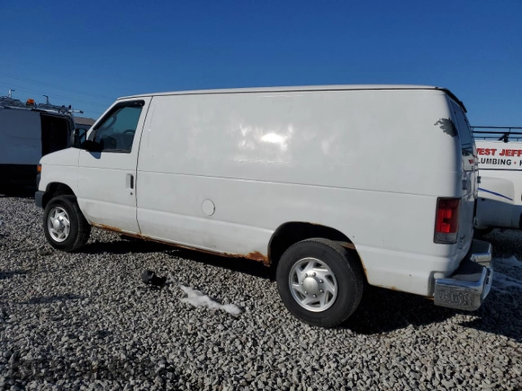 2013 Ford Econoline Cargo Commercial z VIN 1FTNE1EW2DDA76599, wystawiony jako Copart lot #41764135 z przebiegiem 183 955 mil mil oraz Czysty tytuł • Clean title. Historia ofert i sprzedaży dostępna na DreamBid. Obrazek 2.