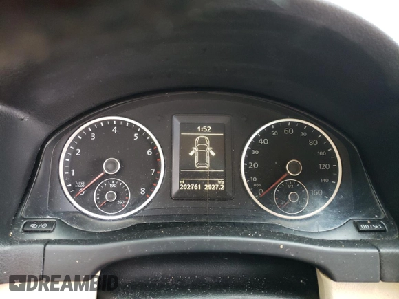 2013 Volkswagen Tiguan SE with VIN WVGAV7AX1DW527053, listed as a Copart auction lot 55934895 with 202,761 mi miles and Clean title. Bid and sale history available at DreamBid. Image 9.