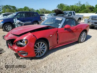 2019 FIAT 124 Spider Lusso z VIN JC1NFAEKXK0143574, wystawiony jako Copart lot #53062155 z przebiegiem 45 633 mil mil oraz Szkoda całkowita • Salvage title. Historia ofert i sprzedaży dostępna na DreamBid. Obrazek 1.