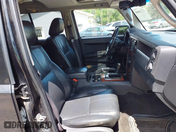 2010 Jeep Commander Limited with VIN 1J4RG5GT1AC109349, listed as a IAAI auction lot 42230008 with 186,746 mi miles and . Bid and sale history available at DreamBid. Image 5.