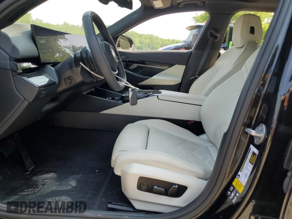 2024 BMW 5 Series 530i xDrive with VIN WBA53FJ04RCP87607, listed as a Copart auction lot 58768065 with 11,596 mi miles and Salvage title. Bid and sale history available at DreamBid. Image 7.