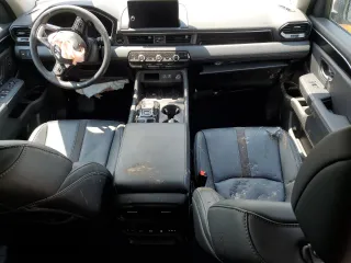 2024 Honda Pilot EX-L 8 Passenger with VIN 5FNYG2H40RB000225, listed as a Copart auction lot 65441274 with 0 mi miles and Salvage Title. Bid and sale history available at carsss.com. Image 8.