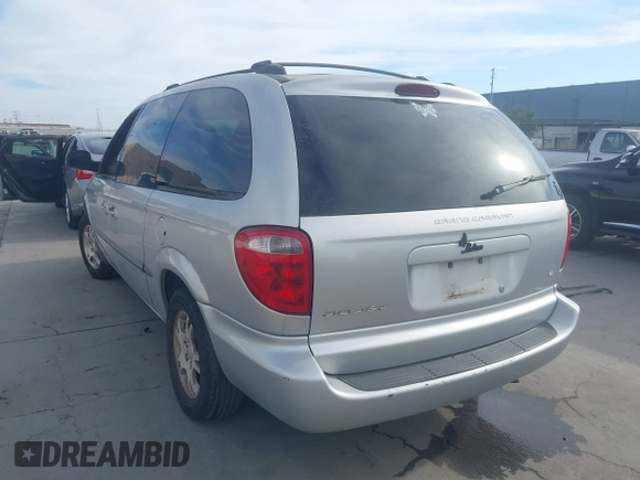 2002 Dodge Caravan EX with VIN 2B8GP74L12R522101, listed as a IAAI auction lot 41685332 with 229,402 mi miles. Bid and sale history available at carsss.com. Image 3.
