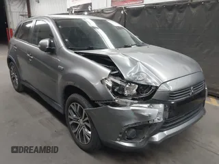 2017 Mitsubishi Outlander ES z VIN JA4AP3AU4HZ013323, wystawiony jako IAAI lot #42259766 z przebiegiem 82 791 mil mil oraz . Historia ofert i sprzedaży dostępna na DreamBid. Obrazek 1.