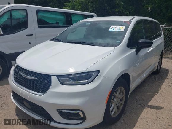 2025 Chrysler Pacifica Select z VIN 2C4RC1BG1SR520795, wystawiony jako IAAI lot #42421019 z przebiegiem 15 267 mil mil oraz . Historia ofert i sprzedaży dostępna na DreamBid. Obrazek 2.